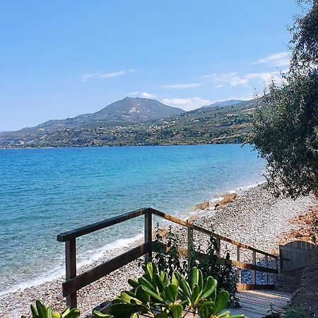 Villa Al-Ari Diakopto Exteriér fotografie